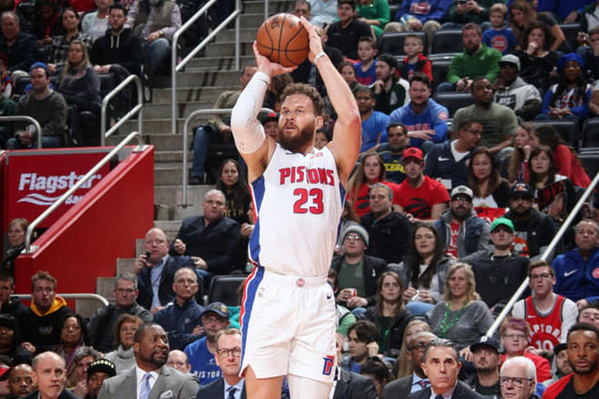 圣城上空的 圣城上空的