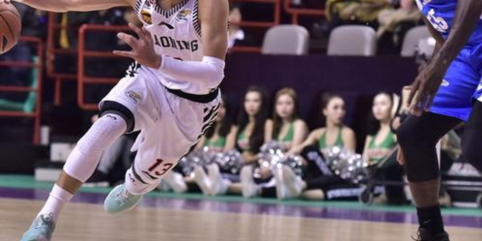 不容小觑 不容小觑